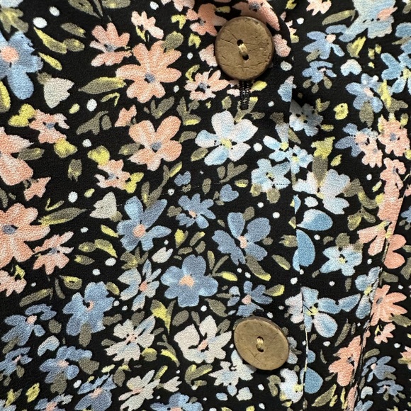 LC Lauren Conrad V-Neck Button-Front Blouse - Picture 7 of 10